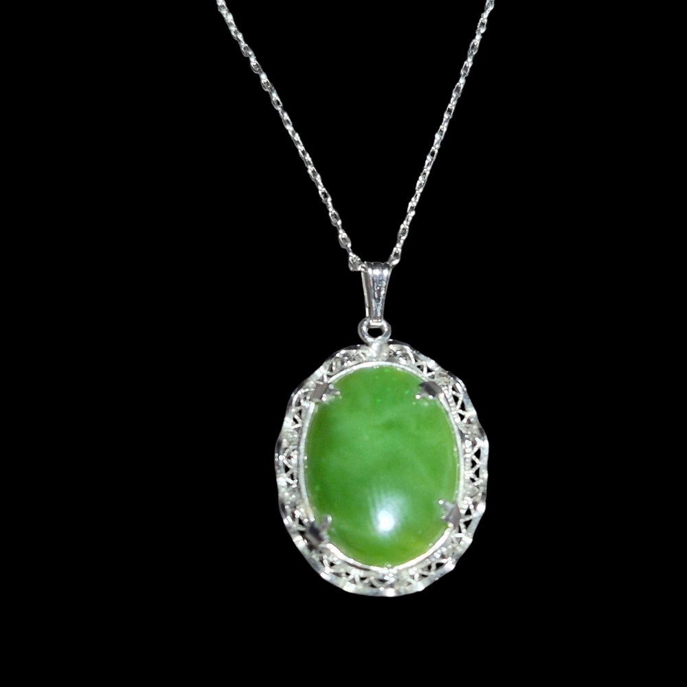 Vintage Sterling Silver BC Jade Oval Pendant Necklace